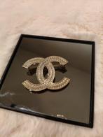 Chanel broche, Handtassen en Accessoires, Broches, Ophalen of Verzenden, Nieuw