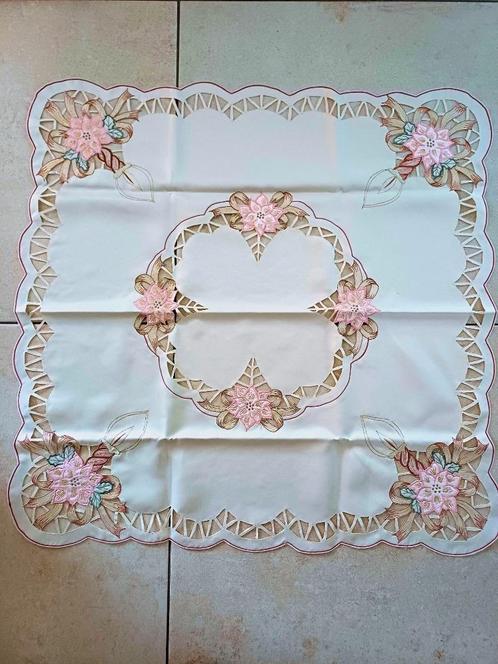 nappe à thé, Huis en Inrichting, Tafelkleden, Zo goed als nieuw, Vierkant, Ophalen of Verzenden