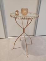 Très belle table d appoint en metal doré et verre trempé. Di, Huis en Inrichting, Tafels | Bijzettafels, Ophalen, Zo goed als nieuw