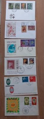 24 fdc jaren '50, "60 en '70 uit verschillende landen, Timbres & Monnaies, Timbres | Enveloppes premier jour, Enlèvement ou Envoi