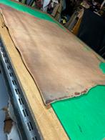 Lichtbruin patina-vintage tuigleer 2-2,5mm dik half soepel 3, Hobby en Vrije tijd, Stoffen en Lappen, Ophalen of Verzenden, Zo goed als nieuw