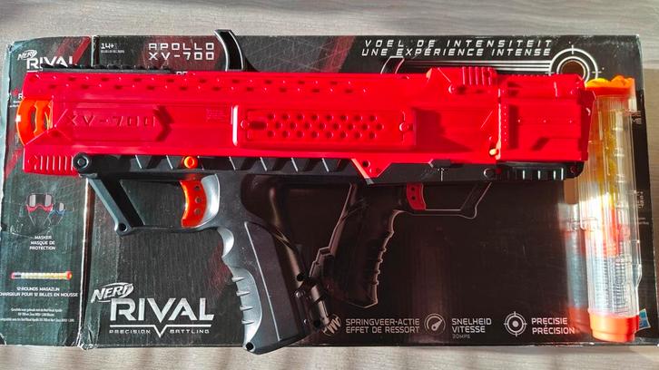 Nerf pistolen met water, pijltjes, balletjes en disc, Kinderen en Baby's, Speelgoed | Buiten | Actiespeelgoed, Gebruikt, Ophalen of Verzenden