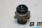 Waterpomp VW Scirocco 038121019E, Gebruikt