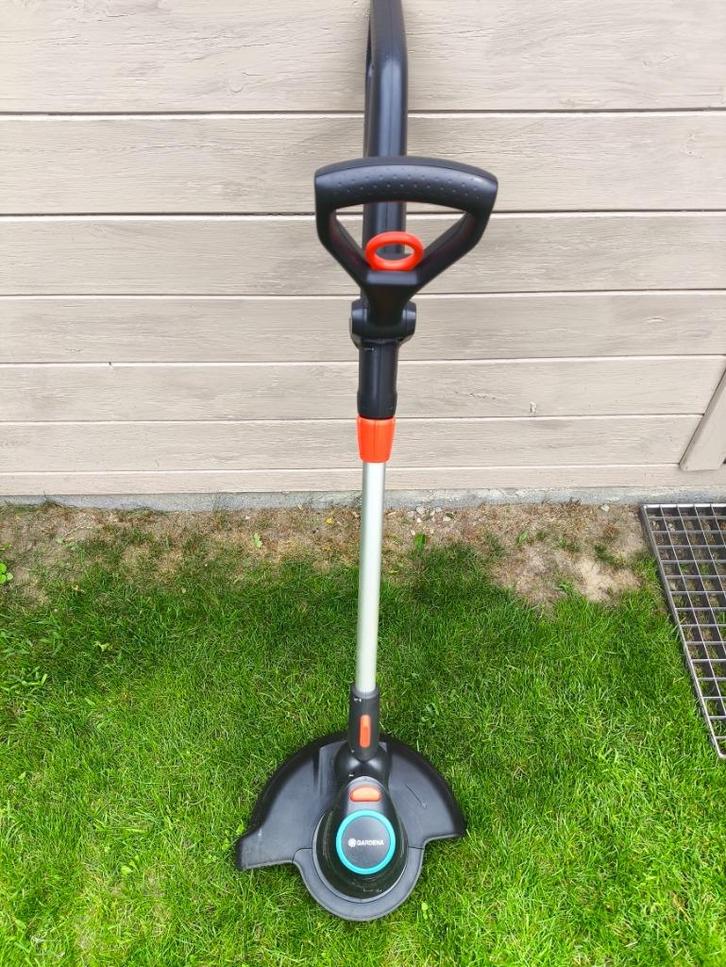 Gardena kantenmaaier / grastrimmer, Tuin en Terras, Grastrimmers, Zo goed als nieuw, Elektrisch, 10 tot 30 cm, Ophalen of Verzenden