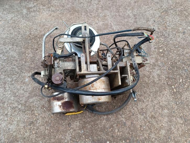 Loopwagen/ Mechaniek Jupiter (Div) jukebox, Verzamelen, Automaten | Jukeboxen, Verzenden