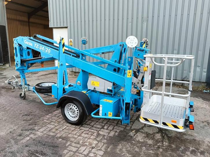 Genie TZ 34 aanhanger hoogwerker 12 m hi lift electric, Articles professionnels, Machines & Construction | Ascenseurs, Échafaudages & Échelles