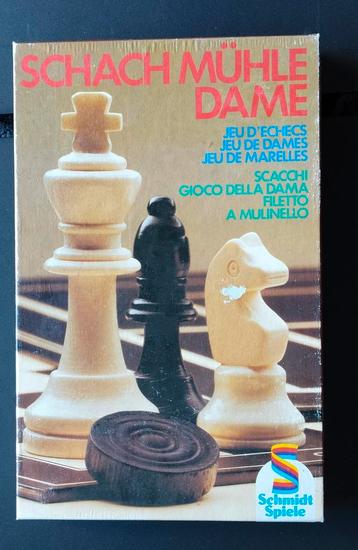 Bordspel schaken, dammen en molspel beschikbaar voor biedingen