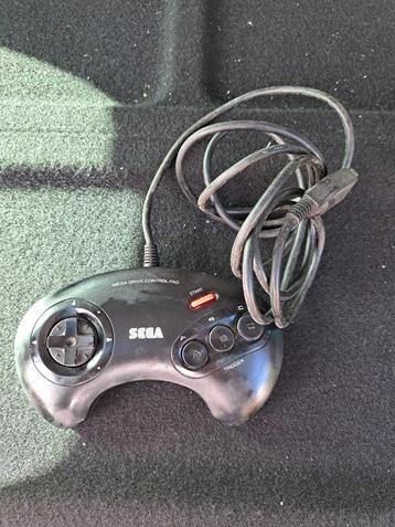 Zeer mooie sega megadrive-controller. Origineel. Post voor e