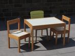 Table pour enfants avec 3 chaises., Gebruikt, Ophalen