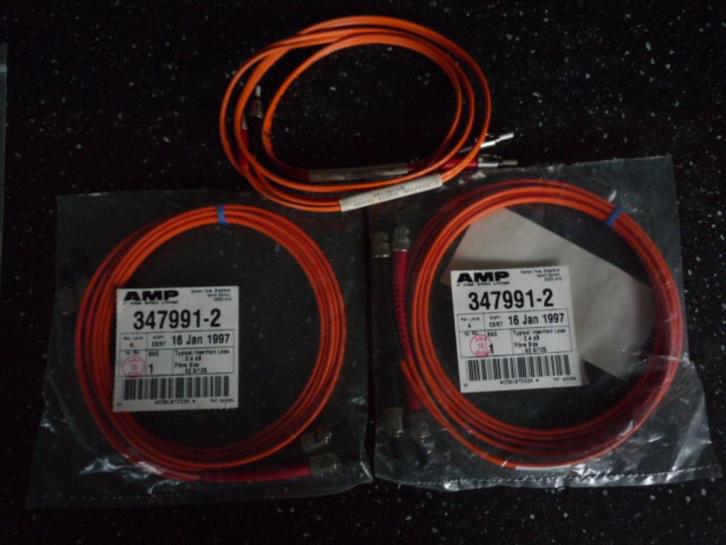 3 Patch cable fibre optique de 2 mètres 62.5/125 µm ST-ST, Informatique & Logiciels, Commutateurs réseau, Neuf, Enlèvement ou Envoi