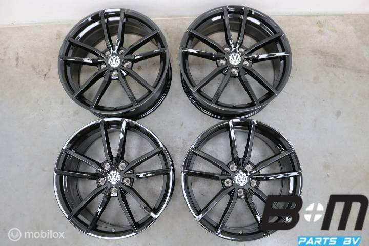 Set 18 inch lichtmetalen velgen VW Passat B8, Auto-onderdelen, Banden en Velgen, Velg(en), Gebruikt