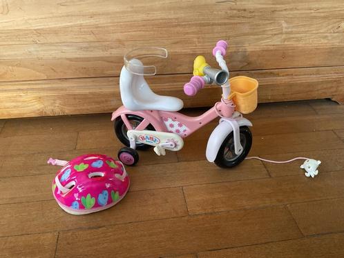 Fiets + helm pop – Babyborn – zo goed als nieuw, Enfants & Bébés, Jouets | Poupées, Comme neuf, Autres types, Enlèvement ou Envoi