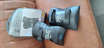 Everlast beenbeschermers beschikbaar voor biedingen