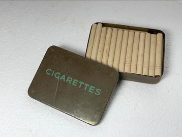 Boite à cigarettes de l'armée britannique Seconde Guerre, Enlèvement ou Envoi, Utilisé