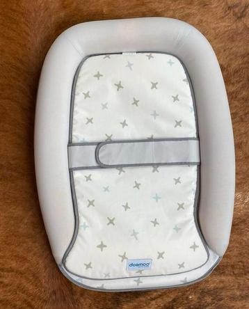 Doomoo Cosy Care Verzorgingskussen beschikbaar voor biedingen