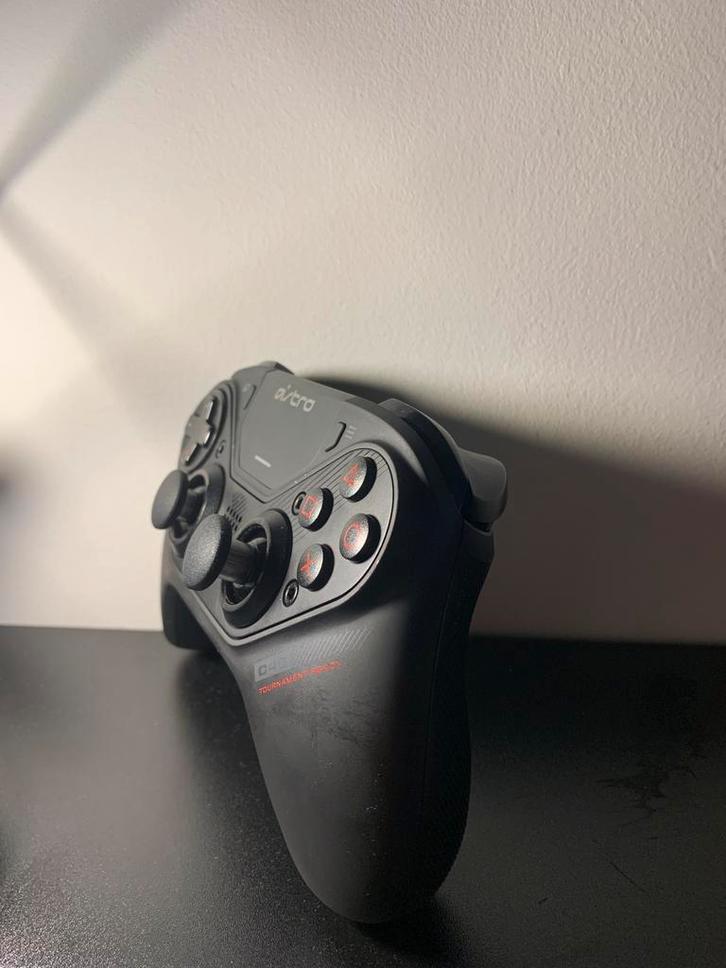Astro C40 TR gaming controller, Games en Spelcomputers, Games | Pc, Zo goed als nieuw, Overige genres, 3 spelers of meer, Vanaf 3 jaar