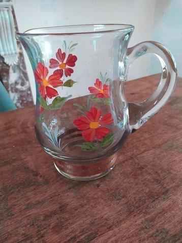 Vintage waterkan beschikbaar voor biedingen