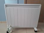 Traagheidsradiator. In crèmekleur. Het merk: Aterno., Doe-het-zelf en Bouw, Verwarming en Radiatoren, Ophalen, 30 tot 80 cm, Hoog rendement (Hr)