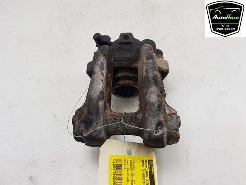 REMKLAUW RECHTS ACHTER BMW 3 serie (F30) (01-2011/10-2018), Auto-onderdelen, Remmen en Aandrijving, BMW, Gebruikt