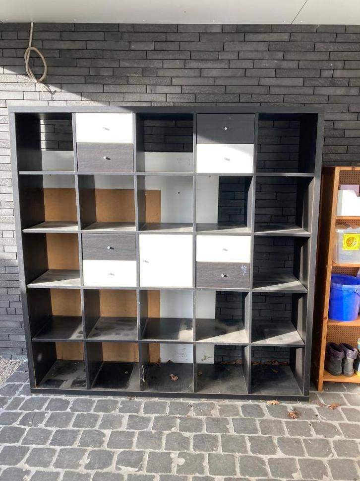 Gratis grote kallaxkast met deuren en schuiven, Huis en Inrichting, Kasten | Boekenkasten, Gebruikt, Met lade(s), Met deur(en)