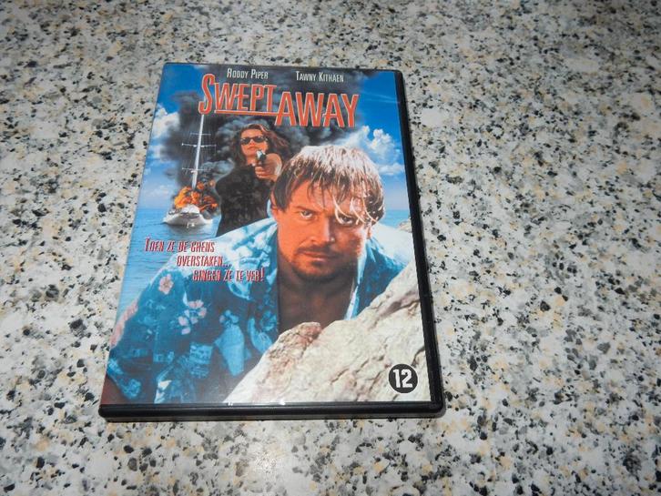 nr.1976- Dvd: swept away - actie, CD & DVD, DVD | Action, Comme neuf, Action, À partir de 16 ans, Enlèvement ou Envoi