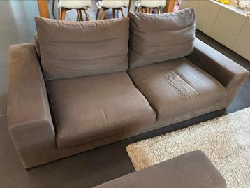 A DONNER 2 canapés bruns comfortables (assise à recouvrir), Trois personnes, 100 à 125 cm, 200 à 250 cm, Enlèvement