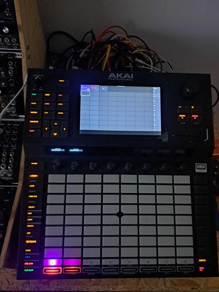 Akai Force, Muziek en Instrumenten, Samplers, Zo goed als nieuw, Ophalen of Verzenden
