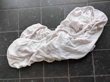 Wit badstof hoeslaken kinderbed beschikbaar voor biedingen