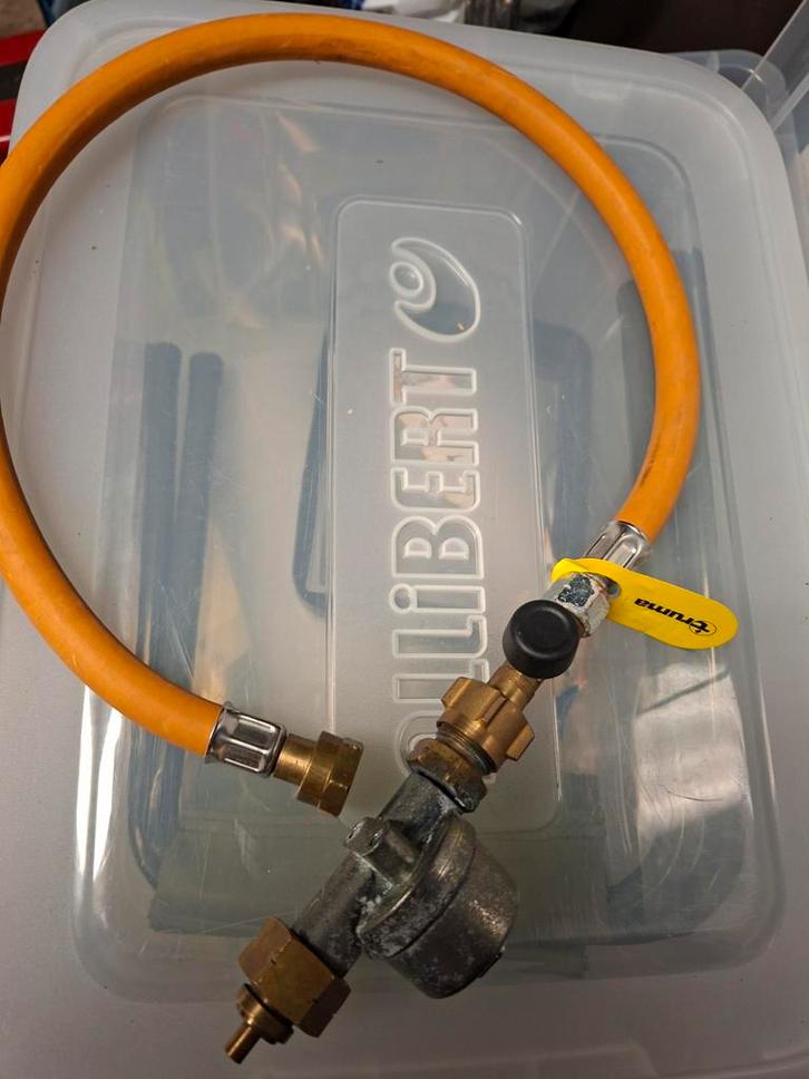 Gasaansluiting met filter en breukbeveiliging., Caravans en Kamperen, Mobilhome-accessoires, Zo goed als nieuw, Ophalen of Verzenden