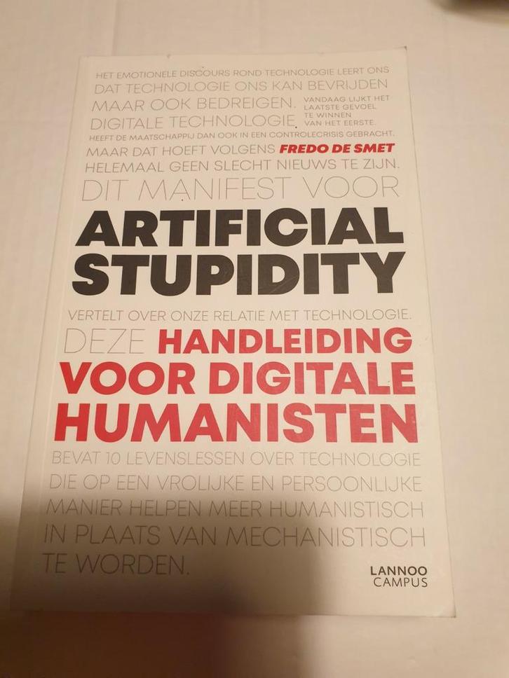 Fredo De Smet - Artificial stupidity, Livres, Politique & Société, Utilisé, Enlèvement ou Envoi