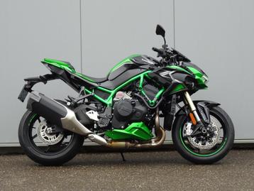 Kawasaki Z H2 in nieuwstaat!  4500km - 2022  ** BTW-motor**