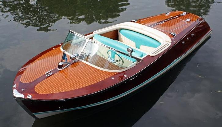 Plan de construction de Riva Ariston, Hobby & Loisirs créatifs, Modélisme | Bateaux & Navires, Neuf, Envoi