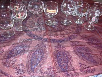 VERRES À BIÈRE ANCIENS, IMPECCABLES + petits verres à goute, Enlèvement