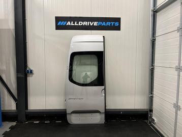 Mercedes Sprinter W907 Achterdeur links zilver A9077405500 beschikbaar voor biedingen