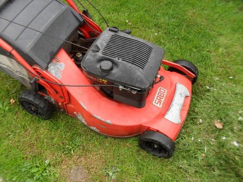 grasmaaier SABO zelftrekkend, Tuin en Terras, Grasmaaiers, Gebruikt, Benzine-grasmaaier, 50 cm of meer, Cirkelmaaier, Opvangbak