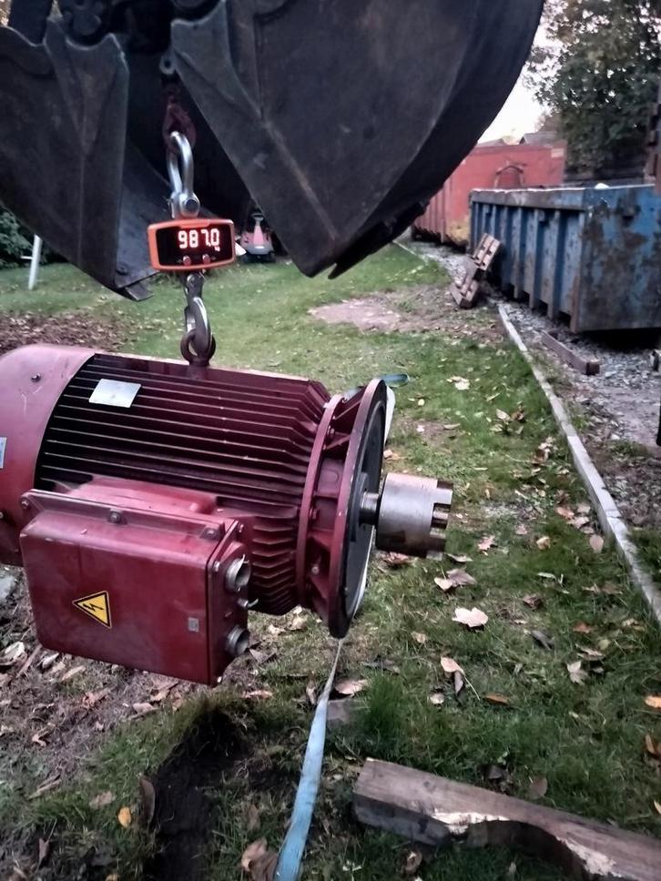 Opkoper electro motoren en oud ijzer ...0497/15.98.08, Diversen, Overige Diversen, Gebruikt, Ophalen