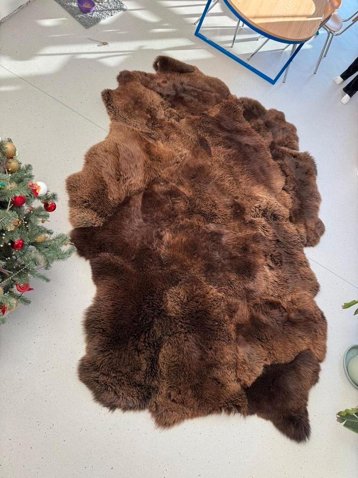 Prachtig nieuw groot bruin tapijt van IJslands schaap!!!, Huis en Inrichting, Stoffering | Tapijten en Vloerkleden, 200 cm of meer