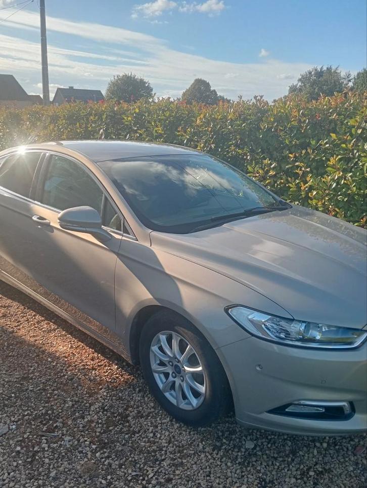 Ford Mondeo Ab hatchback
Diesel
1499
 Bj.2016 112000 km, Auto's, Ford, Particulier, Mondeo, Bluetooth, Elektrische ramen, Radio
