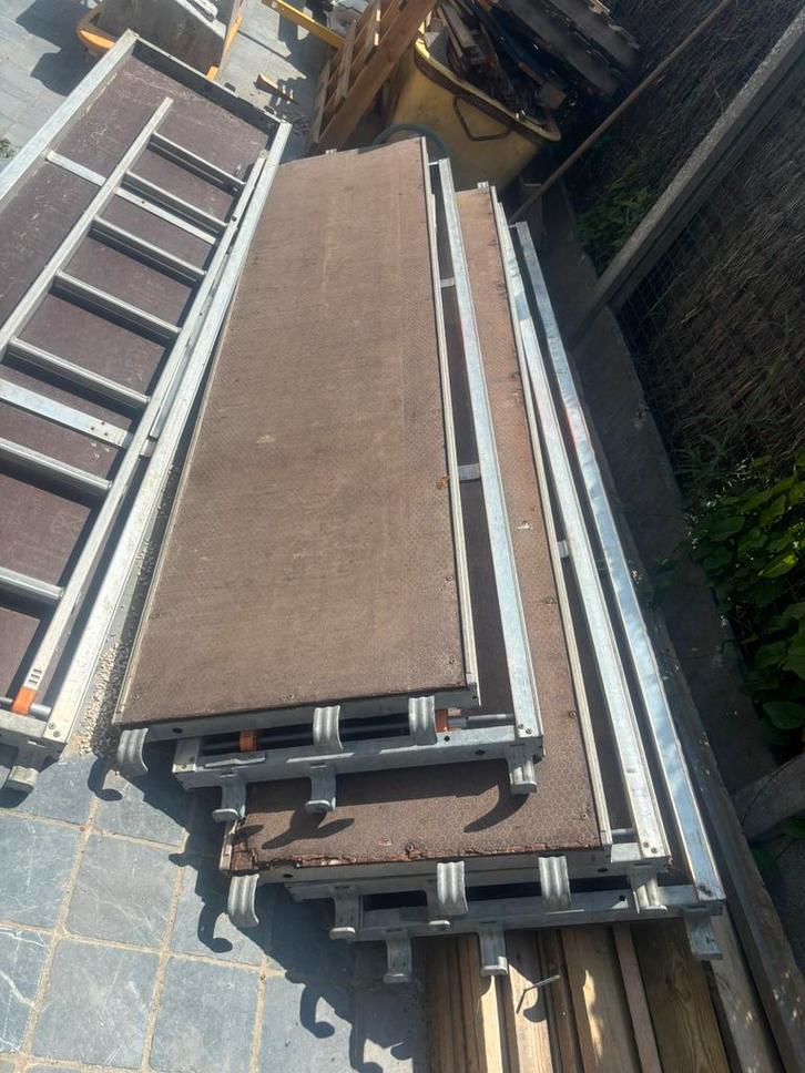 Stelling Layher, Doe-het-zelf en Bouw, Steigers, Gebruikt, Gevelsteiger, 5 meter of hoger, Ophalen