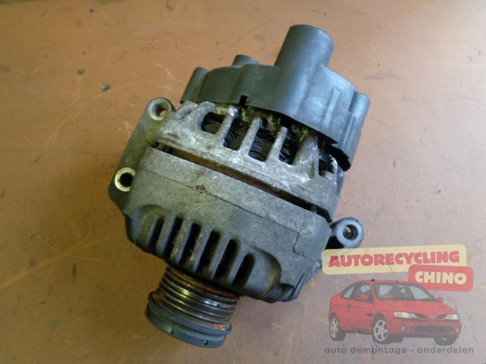 Dynamo van een Fiat Punto Grande, Auto-onderdelen, Motor en Toebehoren, Fiat, Gebruikt, 3 maanden garantie, Ophalen of Verzenden