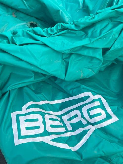 Beschermhoes Berg Trampoline - 380 cm Extra, Kinderen en Baby's, Speelgoed | Buiten | Trampolines, Zo goed als nieuw, Ophalen of Verzenden