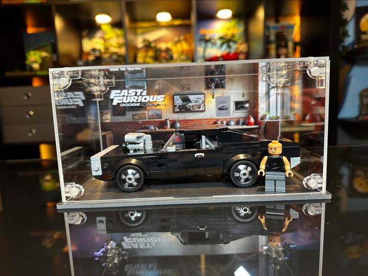 Display case vitrine-Fast & Furious pour LEGO Dodge Charger, Hobby en Vrije tijd, Modelauto's | 1:24, Zo goed als nieuw, Auto