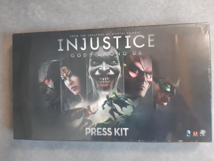 Injustice: Gods Among Us Press kit - 2013 NIEUW, Verzamelen, Stripfiguren, Nieuw, Ophalen of Verzenden