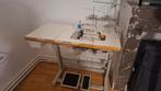 Juki MO 3900 industriële naaimachine met tafel en
motor, Hobby en Vrije tijd, Naaimachines en Toebehoren, Gebruikt, Naaimachine