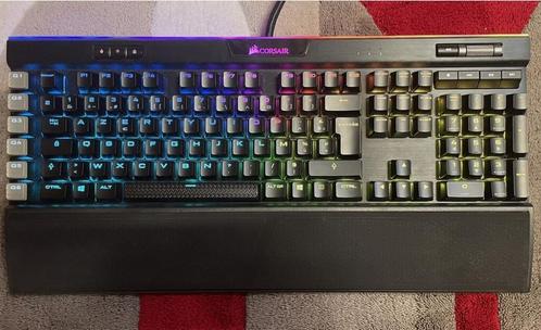 Corsair K95 RGB AZERTY-toetsenbord - Uitstekende staat, Computers en Software, Toetsenborden, Zo goed als nieuw, Azerty, Bedraad