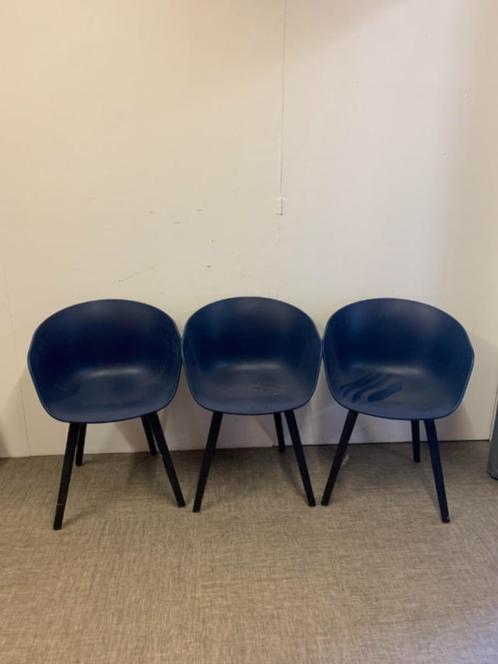 verkoper Zweet kas ② 3 Hay about a chair AAC22 Design Stoelen blauw kunststof!!! — Stoelen —  2dehands
