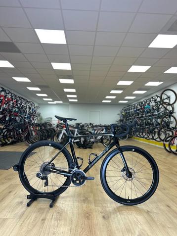 Giant TCR Advanced Pro Disc 1 AXS Carbon Racefiets beschikbaar voor biedingen