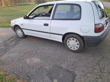 Nissan sunny n14 1400cc, Auto's, Automaat, Wit, 1400 cc, Particulier