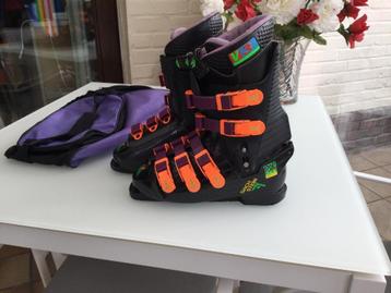  A vendre une belle paire de os de ski, taille 44