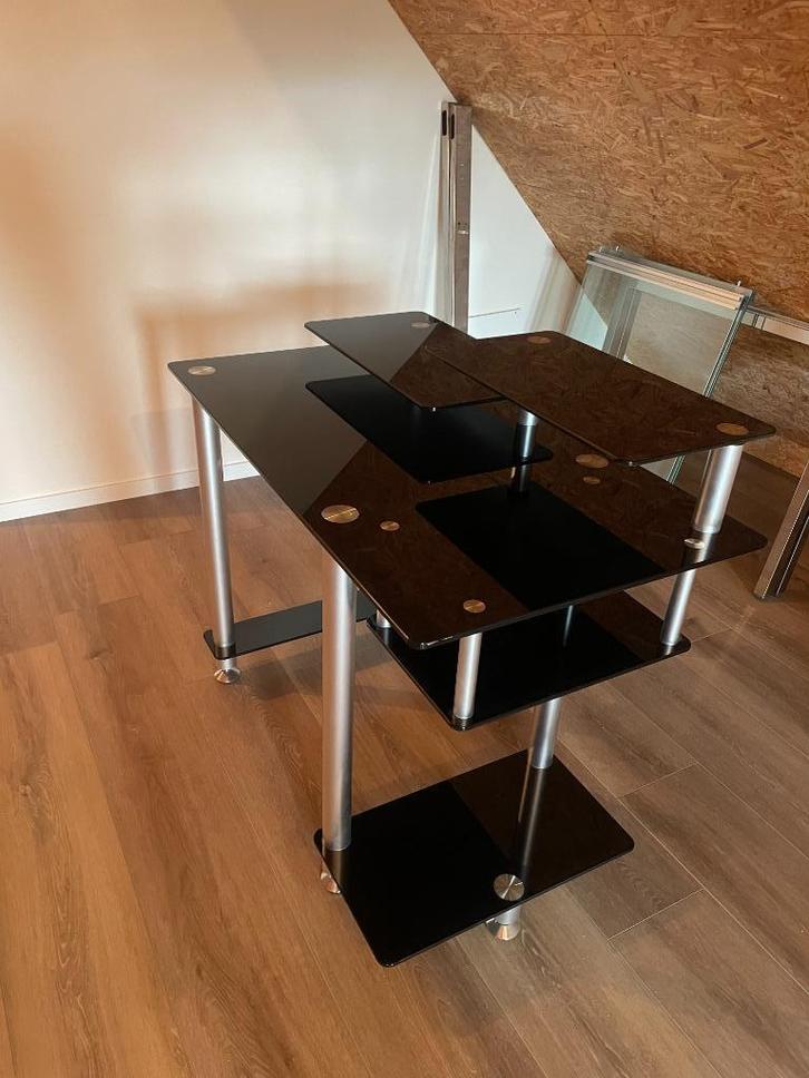 Bureau, Huis en Inrichting, Bureaus, Zo goed als nieuw, Bureau, Ophalen